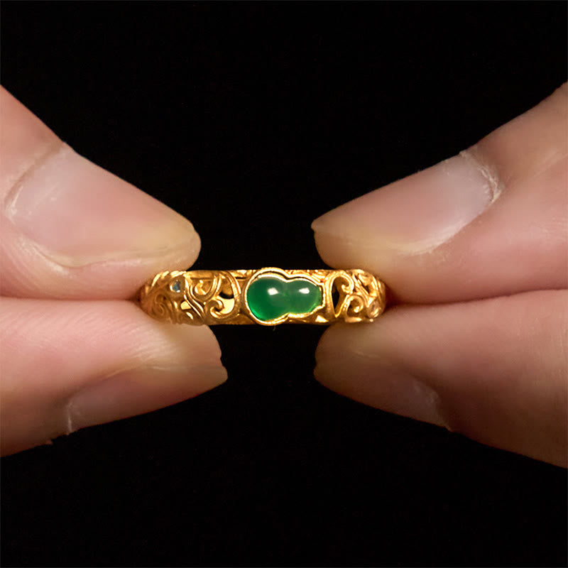 Vintage Gourd Green Chalcedony Copper Alloy Wealth Ring