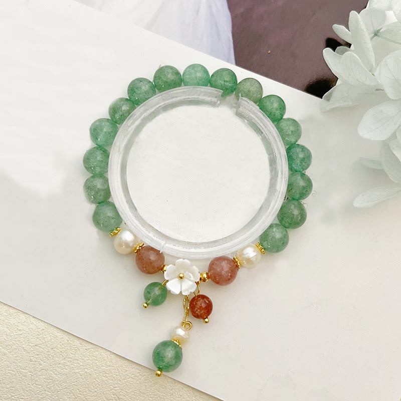 Green Strawberry Quartz and Pearl Peach Blossom Shell Bracelet