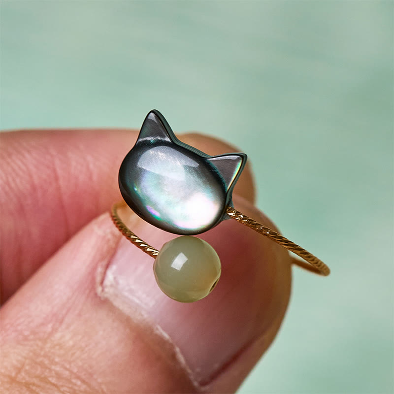 Adjustable Black Tridacna and Jade Carved Cat Blessing Ring