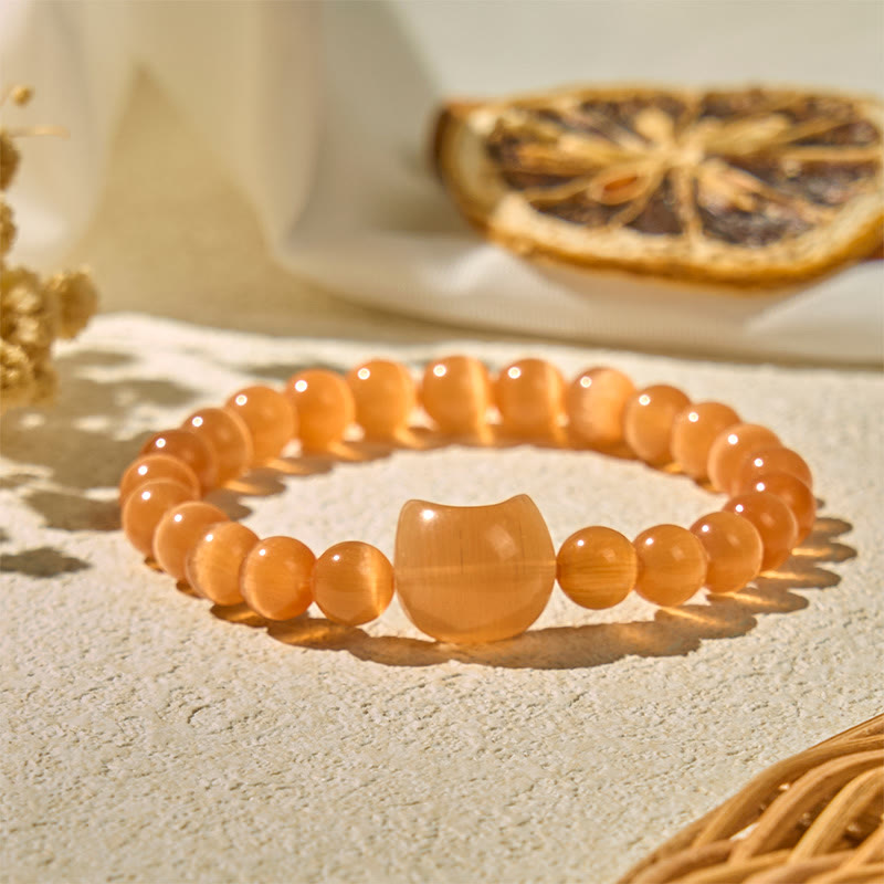 Adjustable Cat's Eye Beaded Bracelet with Cat Head Motif