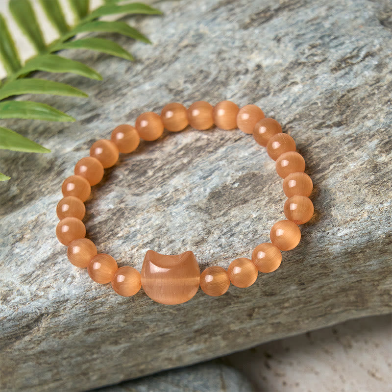 Adjustable Cat's Eye Beaded Bracelet with Cat Head Motif