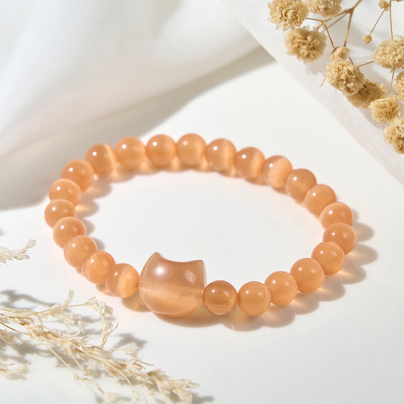 Adjustable Cat's Eye Beaded Bracelet with Cat Head Motif