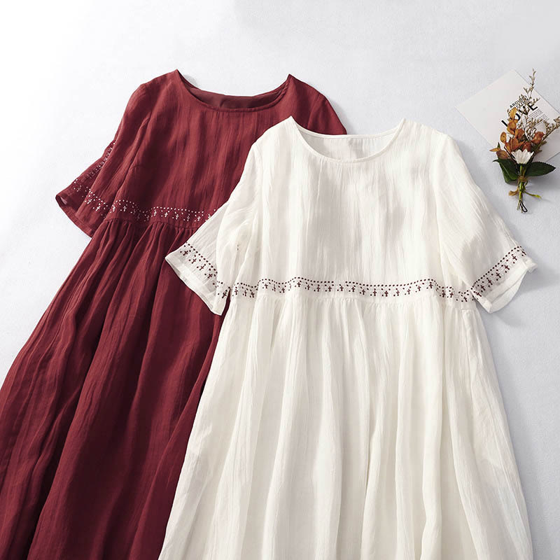 Breathable Cotton Blend Relaxed Midi Dress with Subtle Embroidery