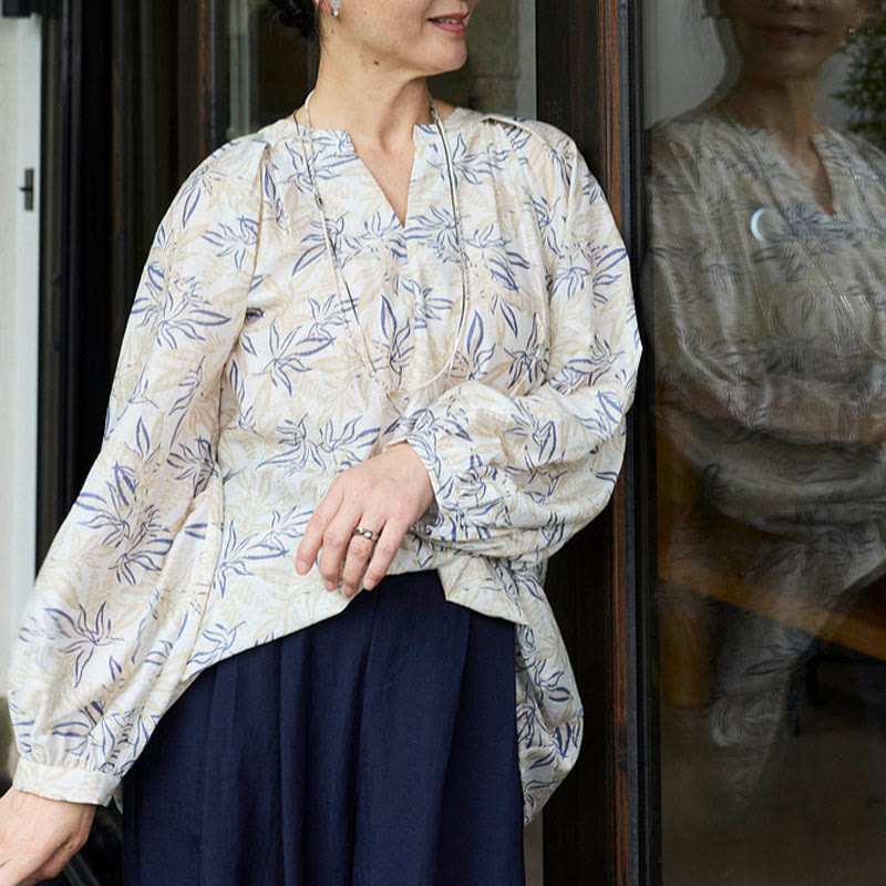 Breathable Botanical Notched Long Sleeve Lounge Shirt