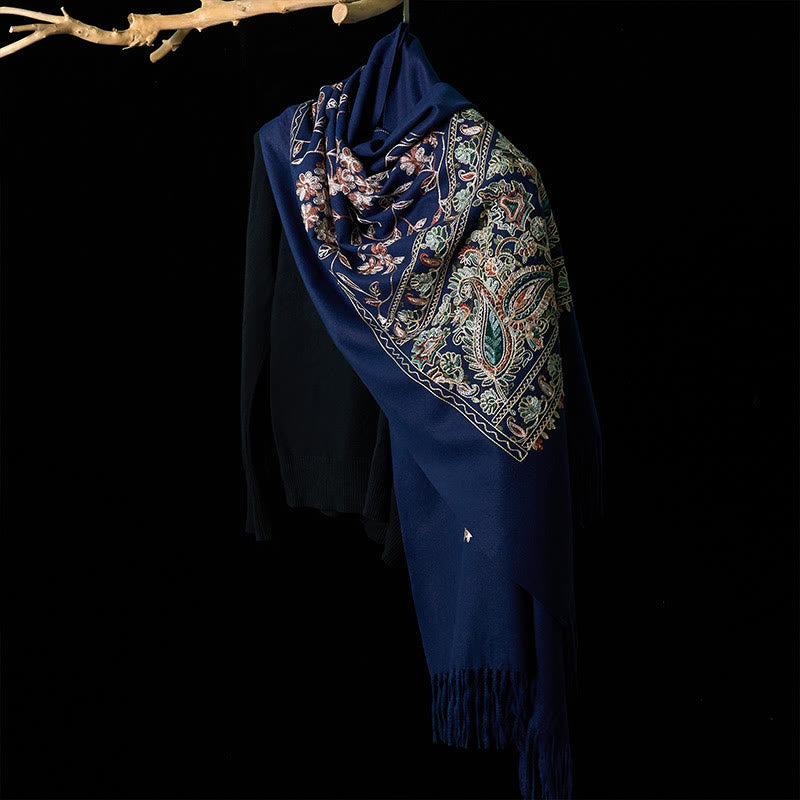 Winter Brown-beige Small Flower Vine Cashew Flower Pattern Tassel Cozy Scarf Shawl