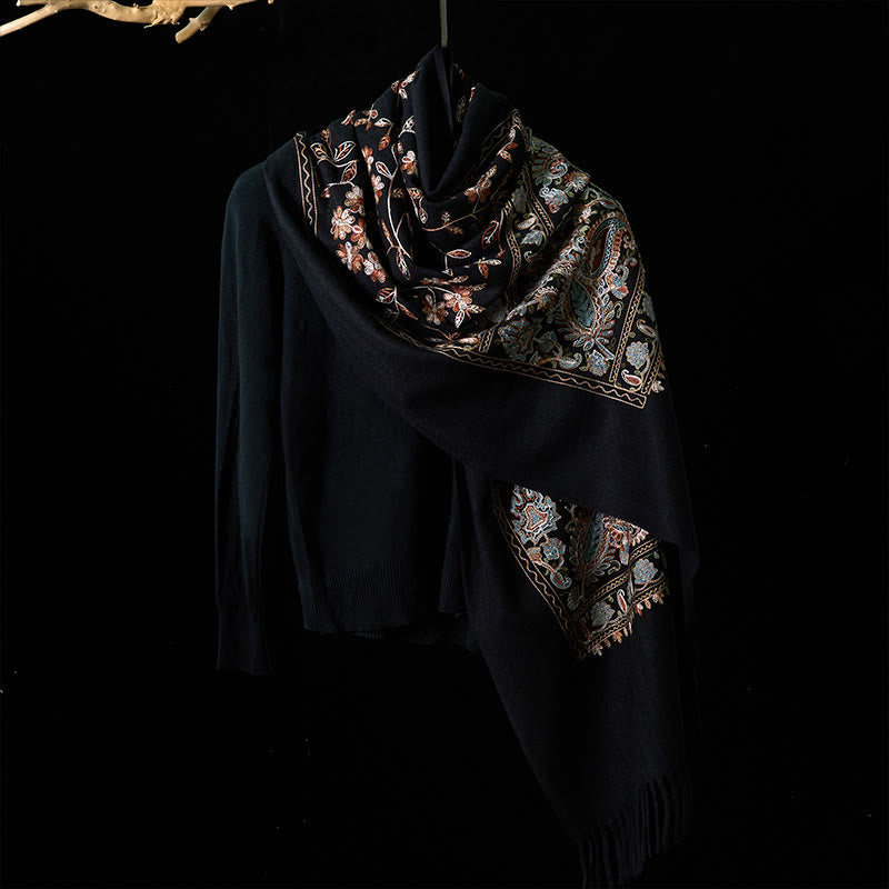 Winter Brown-beige Small Flower Vine Cashew Flower Pattern Tassel Cozy Scarf Shawl