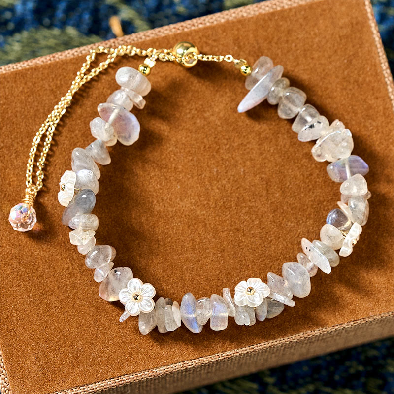 Irregular Natural Crystal Flower Design Adjustable Gemstone Bracelet