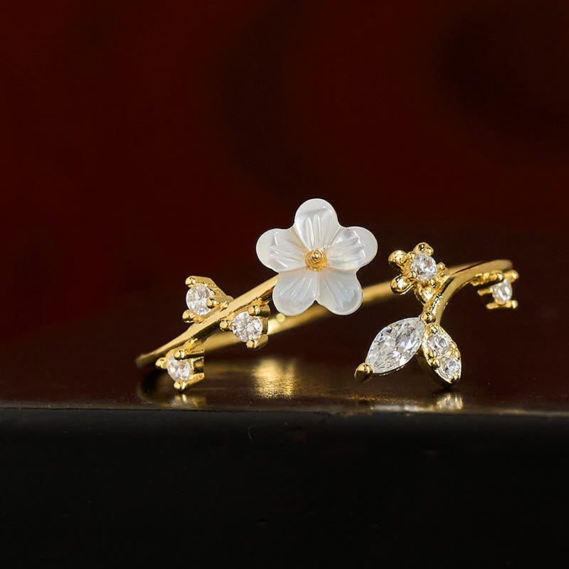 925 Sterling Silver and Seashell White Flower Adjustable Floral Ring