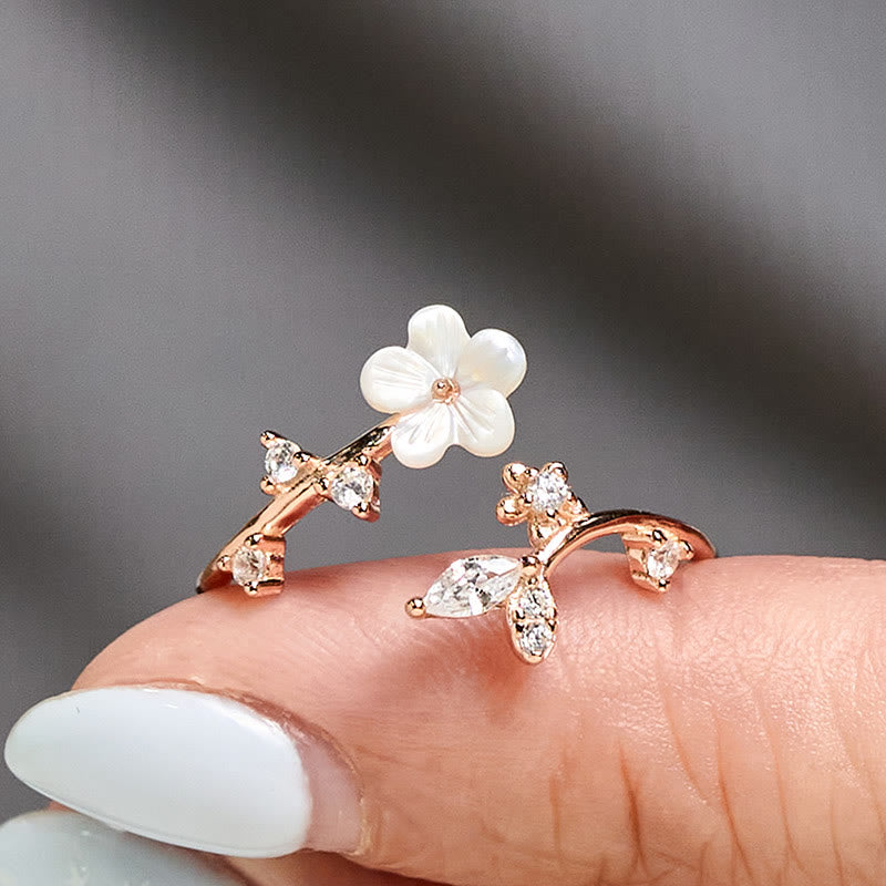 925 Sterling Silver and Seashell White Flower Adjustable Floral Ring