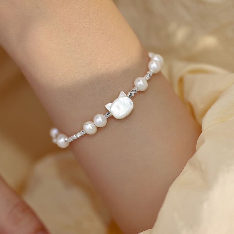 Refined Sterling Silver Chain Bracelet with Tridacna, Pearl & Cat Head Design