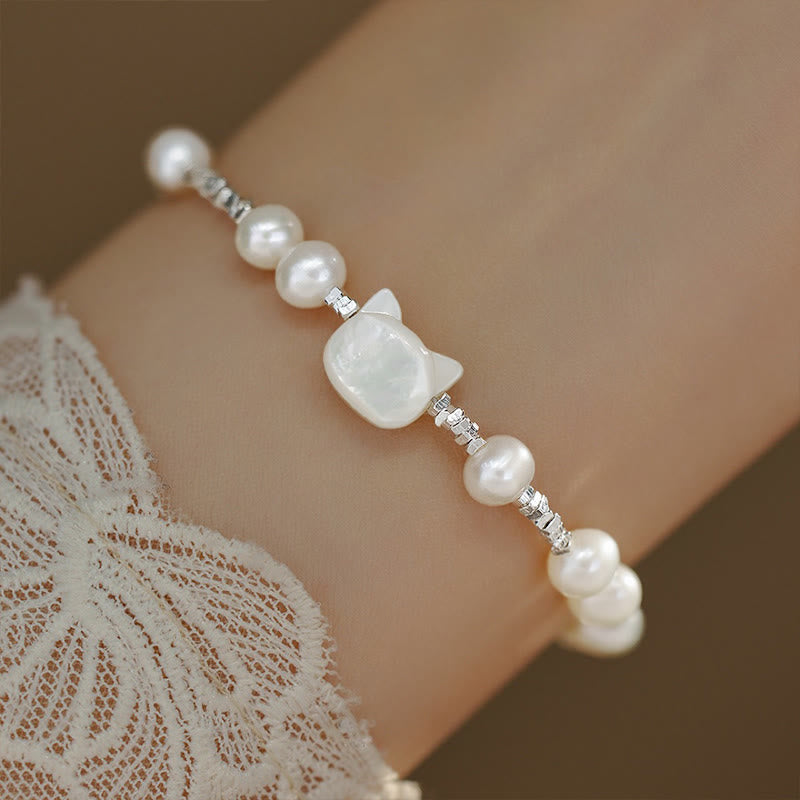 Refined Sterling Silver Chain Bracelet with Tridacna, Pearl & Cat Head Design