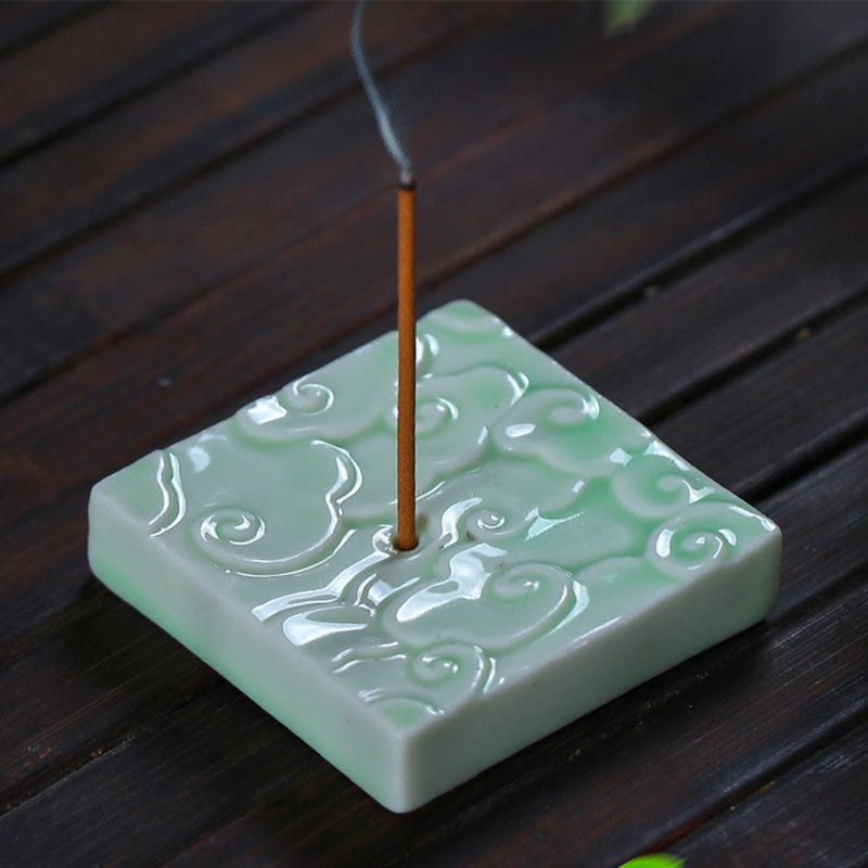 Mini Ceramic Auspicious Clouds Stick Incense Burner for Mindful Spaces