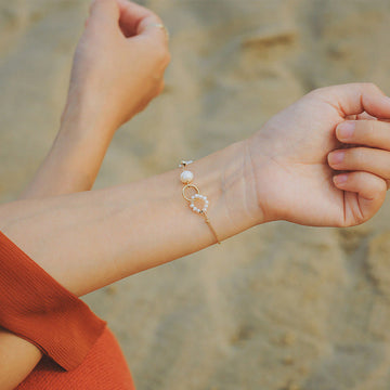 14K Gold Plated Pearl Double Peace Buckle Healing Chain Bracelet