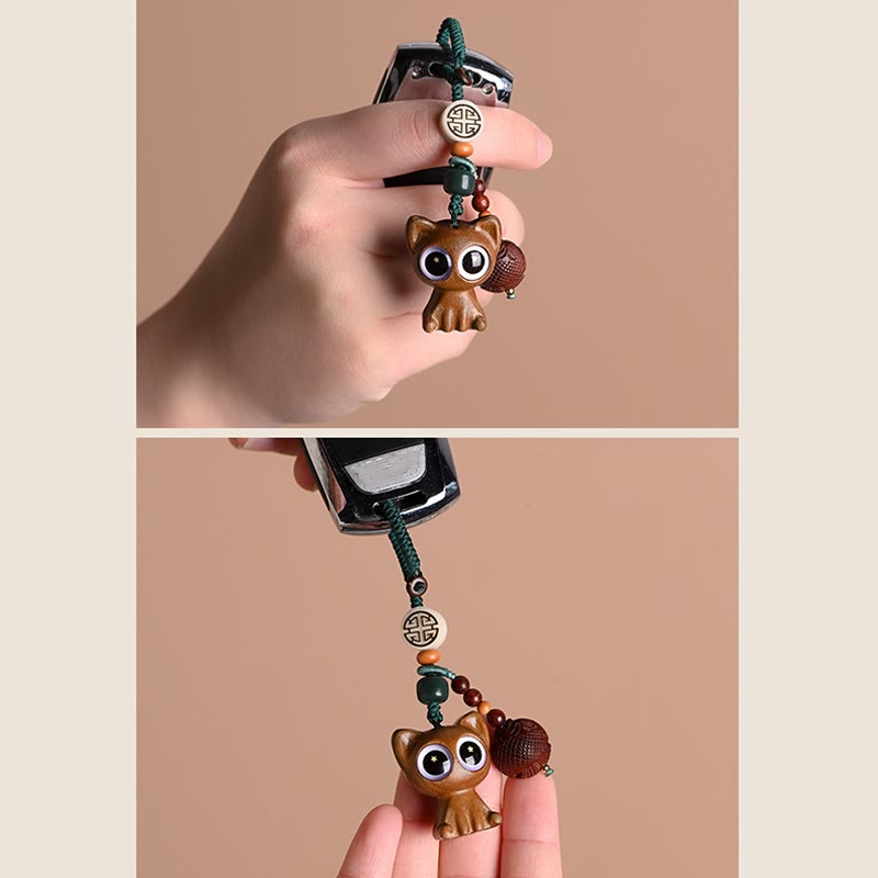 Green Sandalwood Lucky Cat Koi Fish Cure Key Chain Phone Hanging Decoration