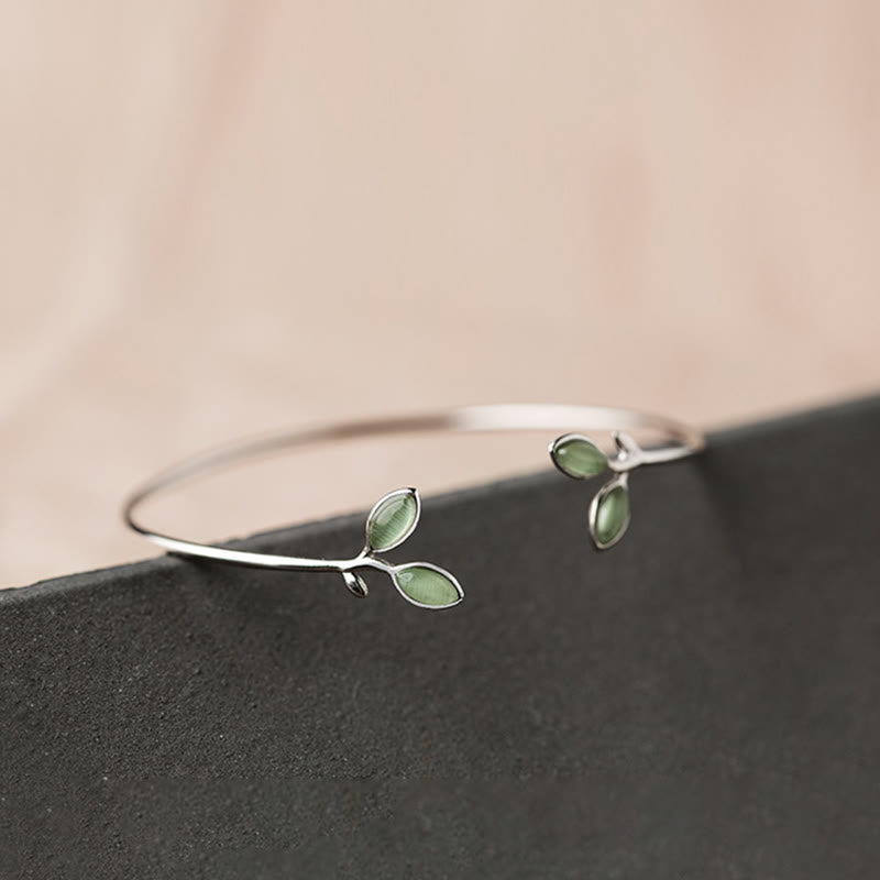 Leaf Pattern Cat Eye Support Cuff Bracelet Bangle
