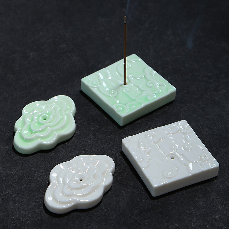 Mini Ceramic Auspicious Clouds Stick Incense Burner for Mindful Spaces