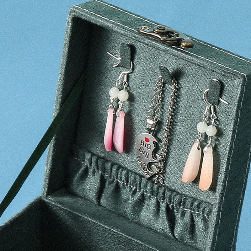 Three-Layer Flannel Jewelry Box Organizer and Storage Case