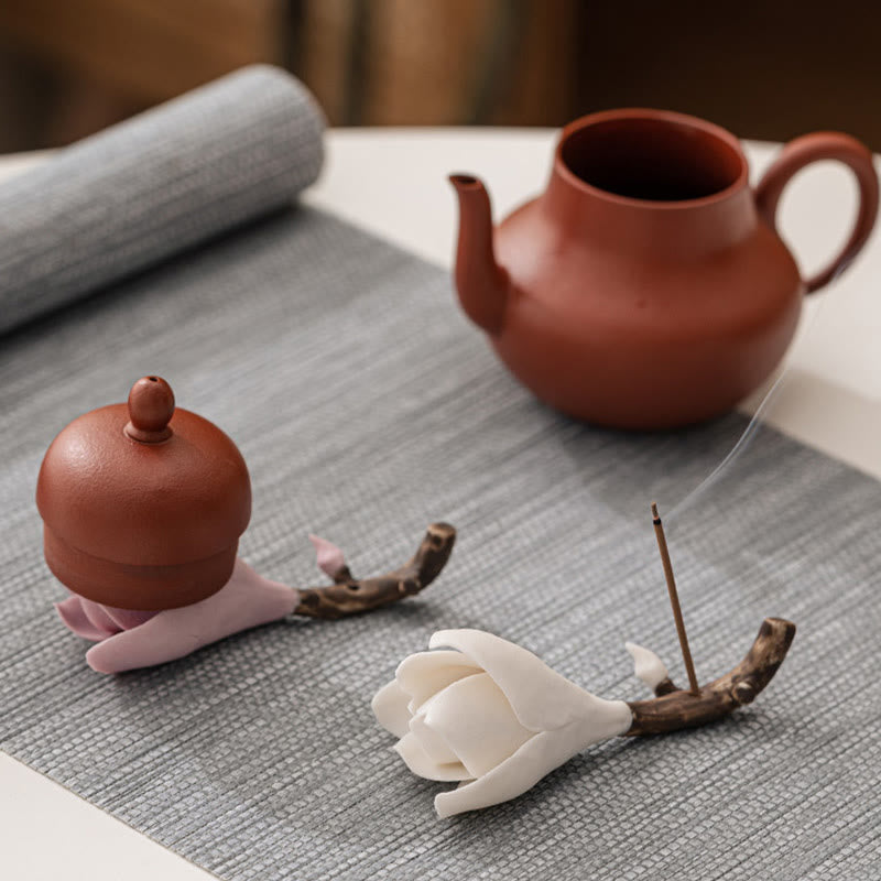 Ceramic Gardenia Flower Pattern Incense Burner for Mindful Aromatic Practice