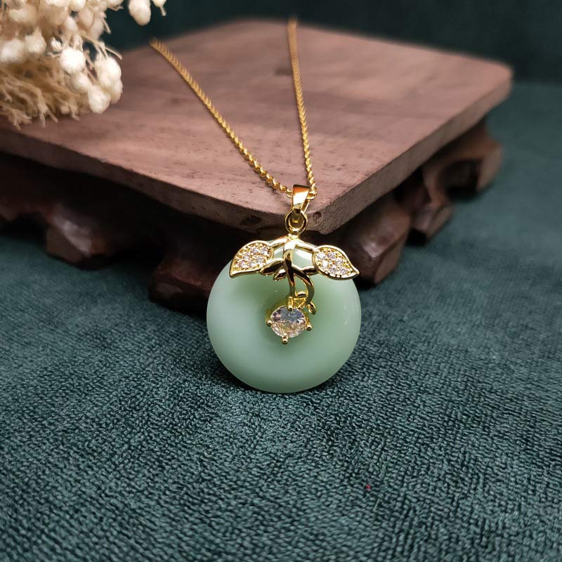 Round Jade Leaf Blessing Fortune Necklace Chain Pendant