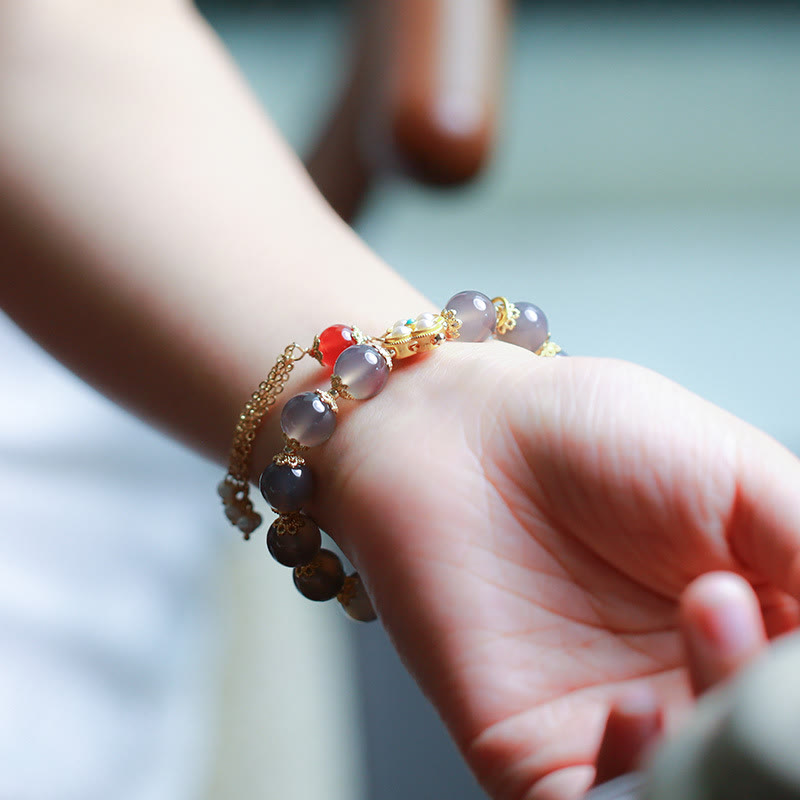 Natural Gray Agate and Pearl Beaded Bracelet with Fu Symbol Tassel