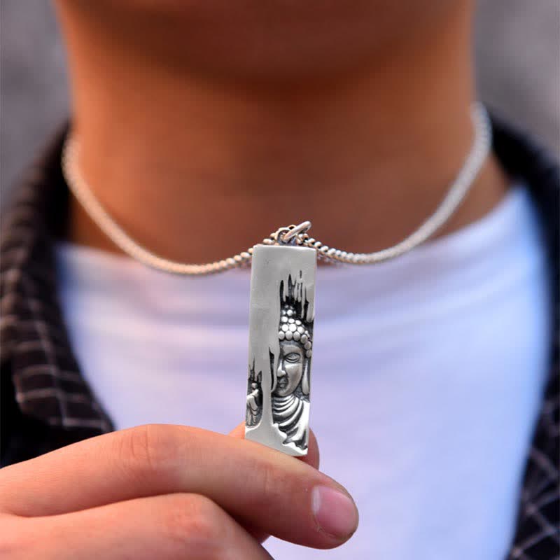 Tathagata Buddha Strength Protection Amulet Lucky Pendant Necklace