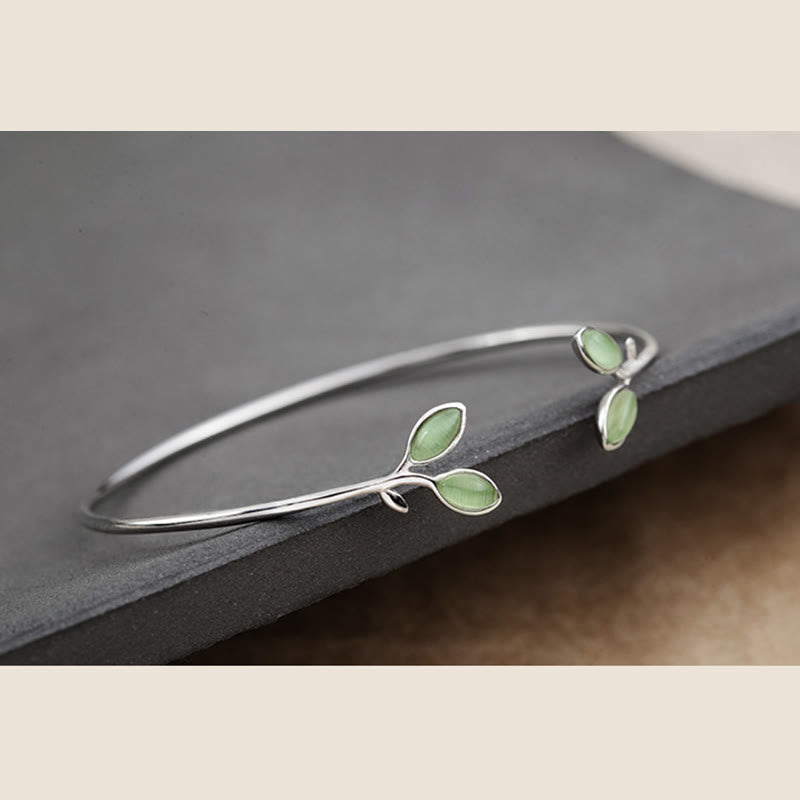 Leaf Pattern Cat Eye Support Cuff Bracelet Bangle