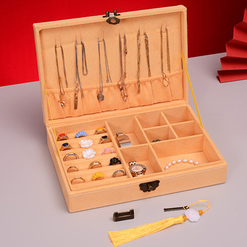 Minimalist Single Layer Flannel Jewelry Organizer with Secure Lock