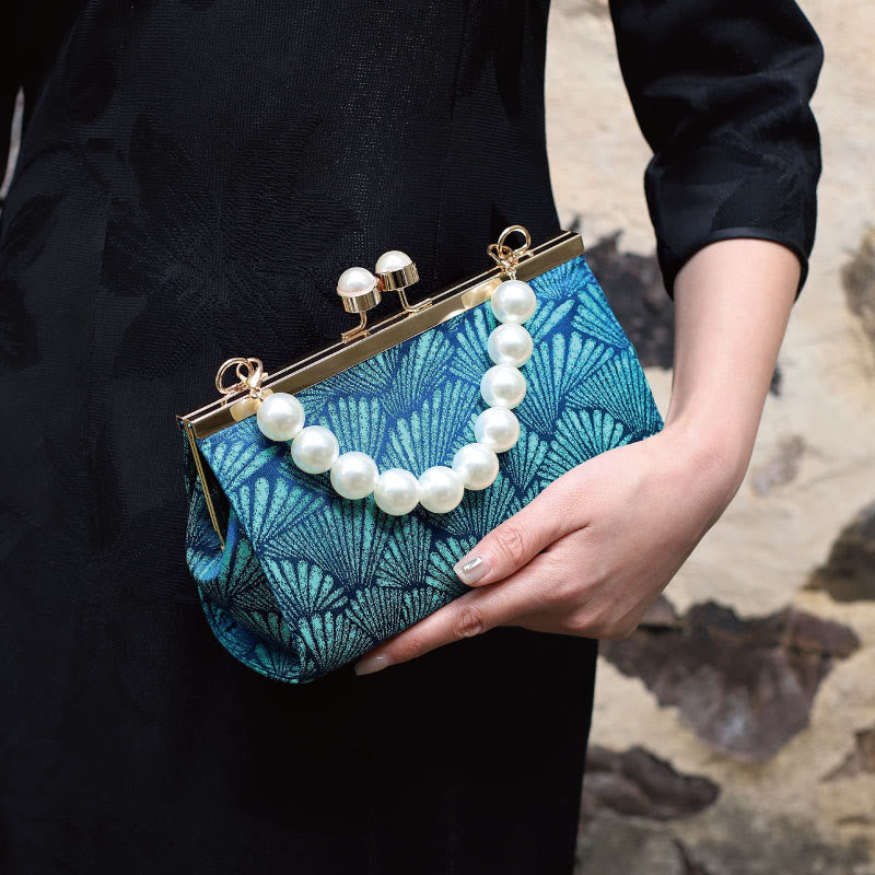 Vintage Peacock Blue Leaf Pattern Pearl Metal Handbag