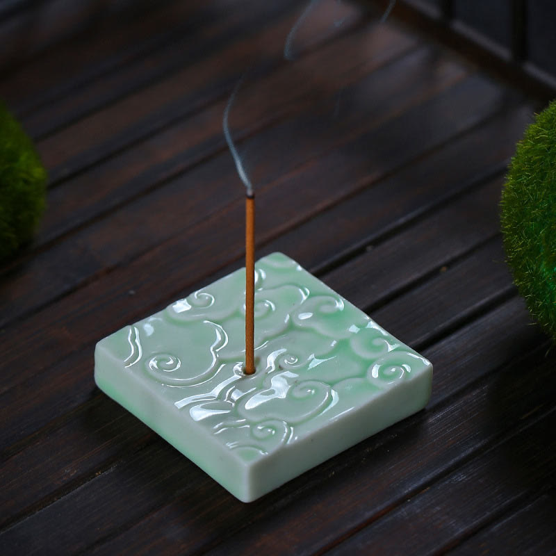 Mini Ceramic Auspicious Clouds Stick Incense Burner for Mindful Spaces