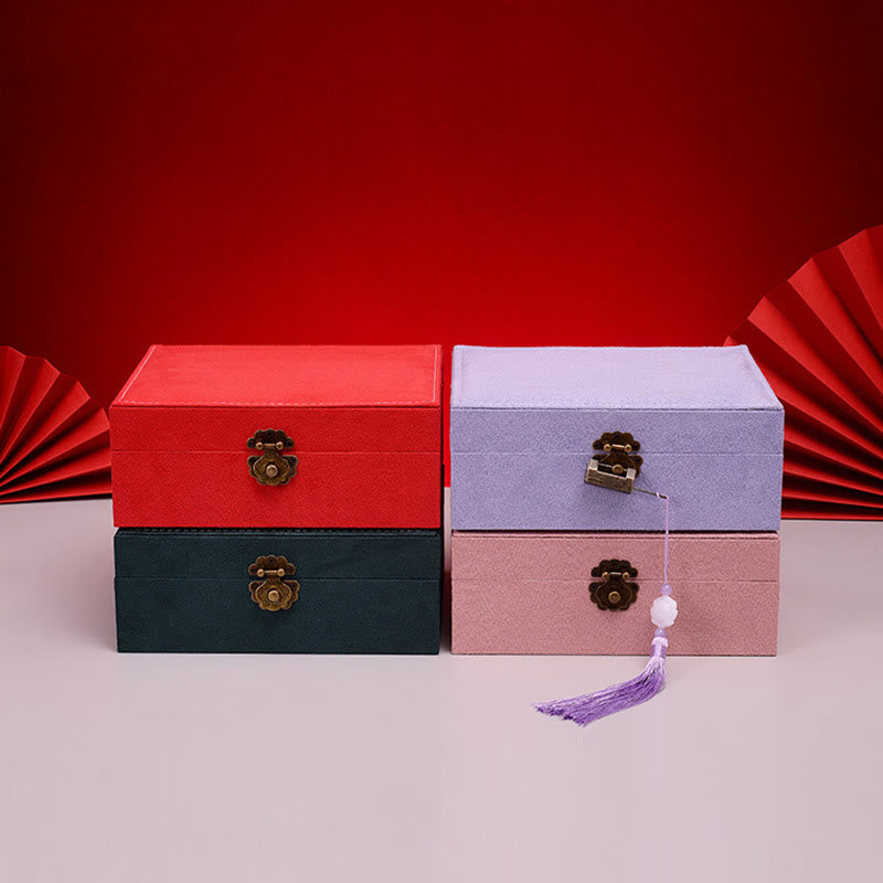 Elegant Two-Layer Flannel Jewelry Box Organizer with Secure Lock