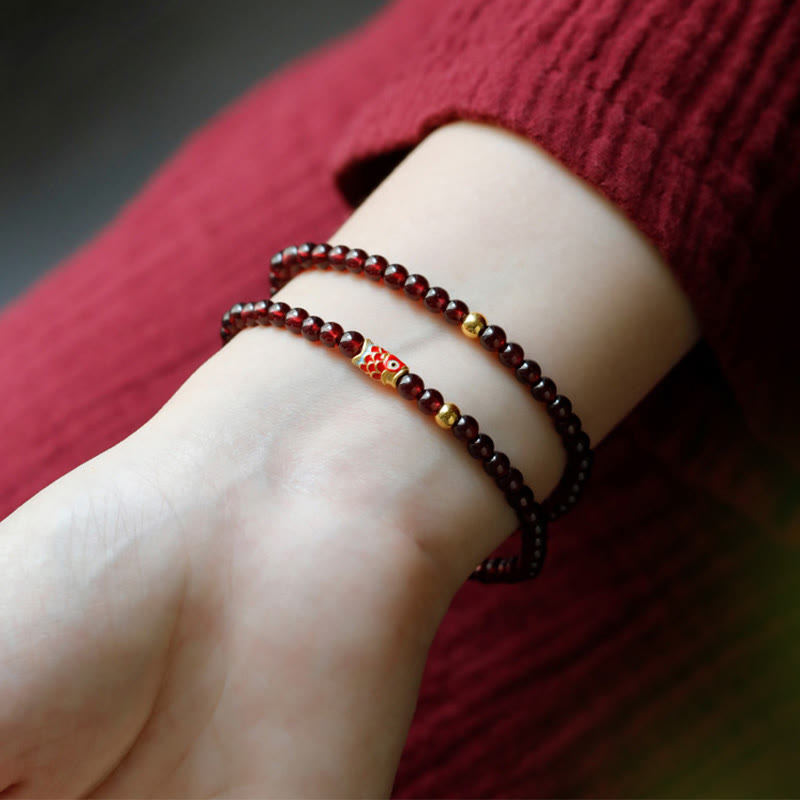 999 Gold Koi Fish Natural Garnet Protection Bracelet