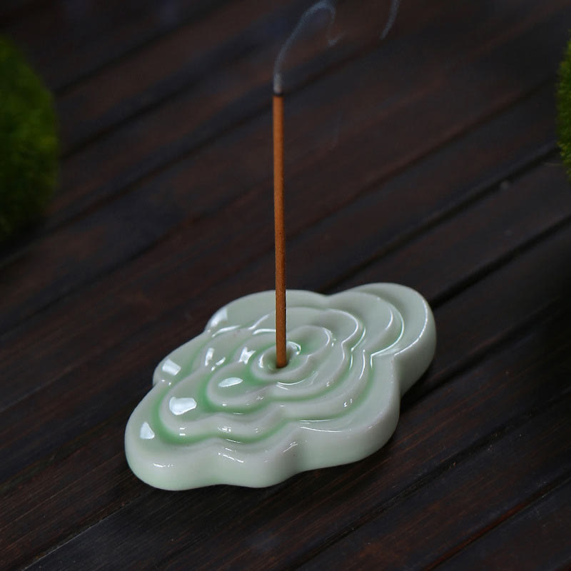 Mini Ceramic Auspicious Clouds Stick Incense Burner for Mindful Spaces