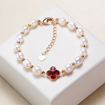 Elegant Pearl Chain Bracelet with Minimalist Four Leaf Clover Charm