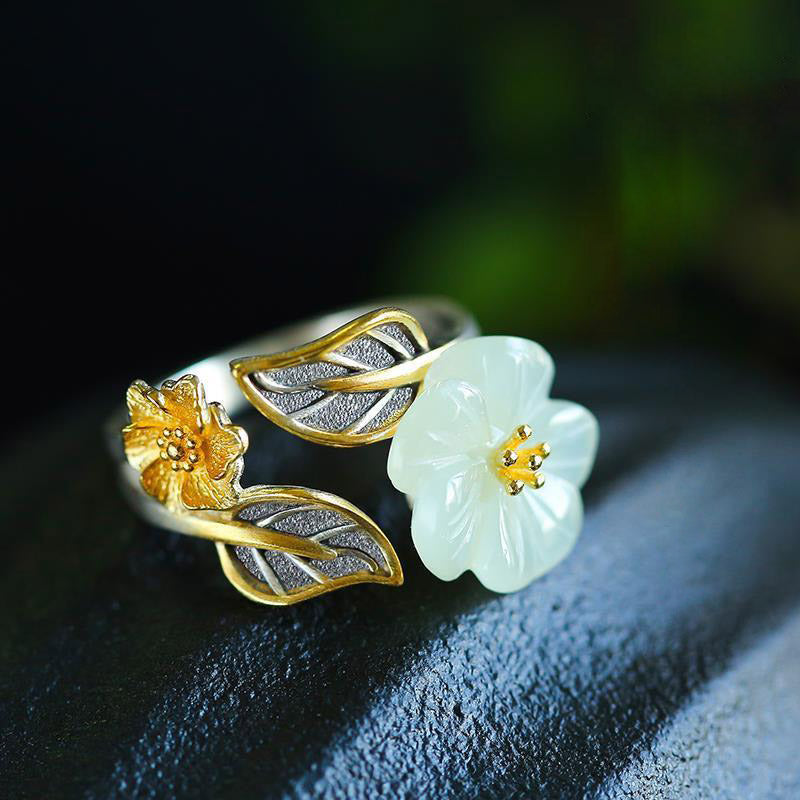 Botanical White Jade Plum Blossom Leaf 925 Silver Plated Copper Ring