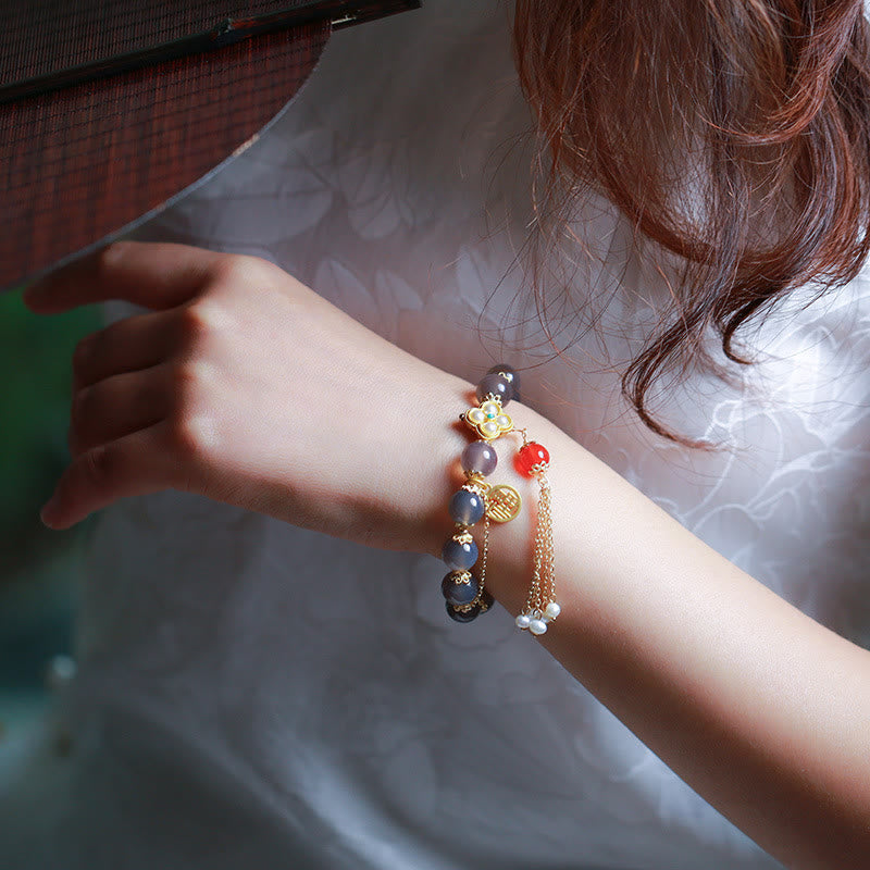 Natural Gray Agate and Pearl Beaded Bracelet with Fu Symbol Tassel