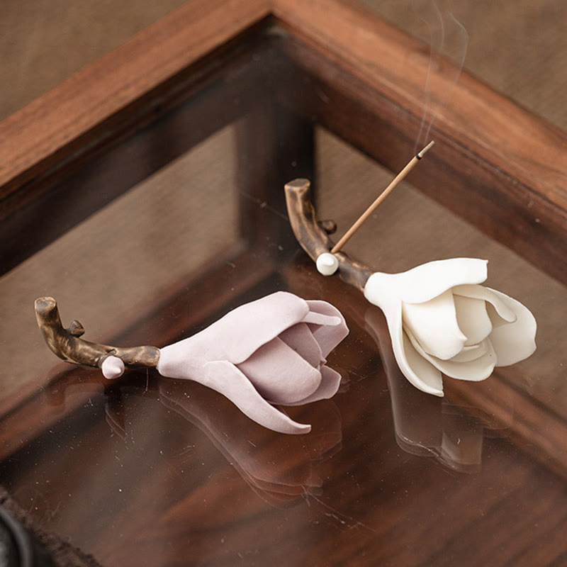 Ceramic Gardenia Flower Pattern Incense Burner for Mindful Aromatic Practice
