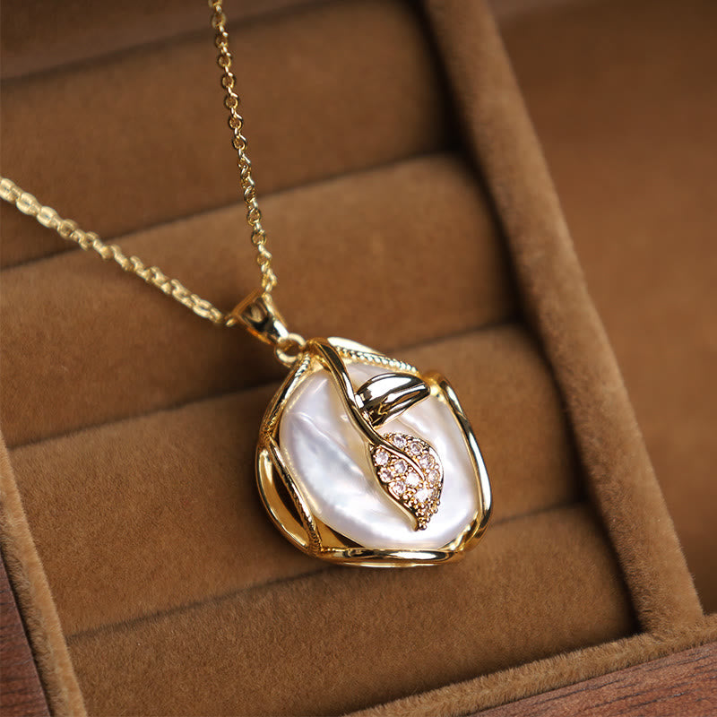 18K Gold Plated Copper Natural Baroque Pearl Flower Sincerity Necklace Pendant