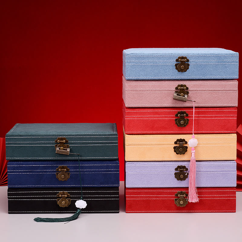 Minimalist Single Layer Flannel Jewelry Organizer with Secure Lock
