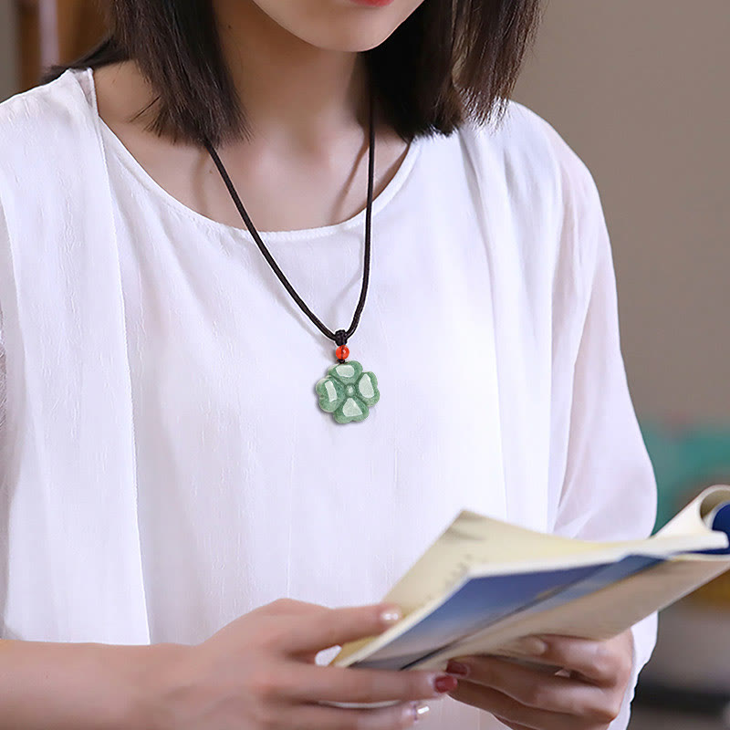 Natural Lucky Four Leaf Clover Jade Prosperity Necklace Pendant