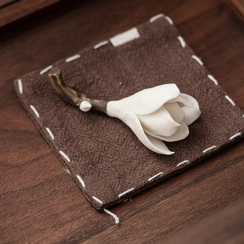 Ceramic Gardenia Flower Pattern Incense Burner for Mindful Aromatic Practice