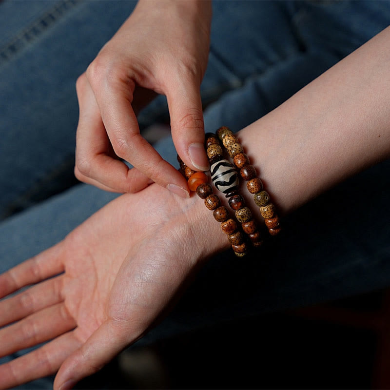Tibetan Bodhi Seed Amber Dzi Bead Agate Zakiram Goddess of Wealth Beads Triple Wrap Bracelet