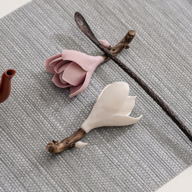 Ceramic Gardenia Flower Pattern Incense Burner for Mindful Aromatic Practice