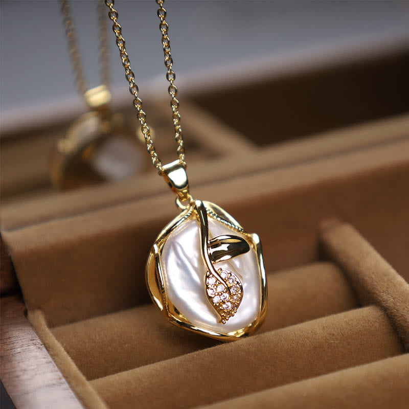 18K Gold Plated Copper Natural Baroque Pearl Flower Sincerity Necklace Pendant