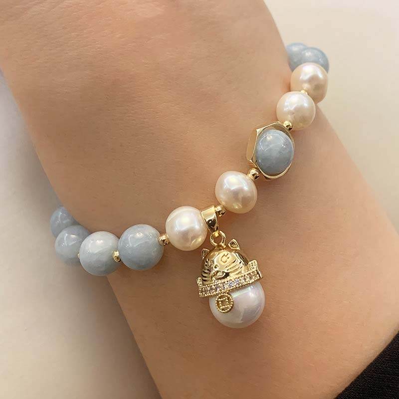 Aquamarine and Pearl Lucky Cat Charm 8mm Beaded Elastic Bracelet