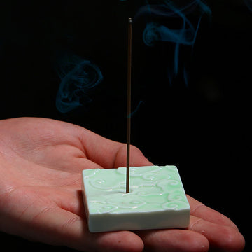 Mini Ceramic Auspicious Clouds Stick Incense Burner for Mindful Spaces
