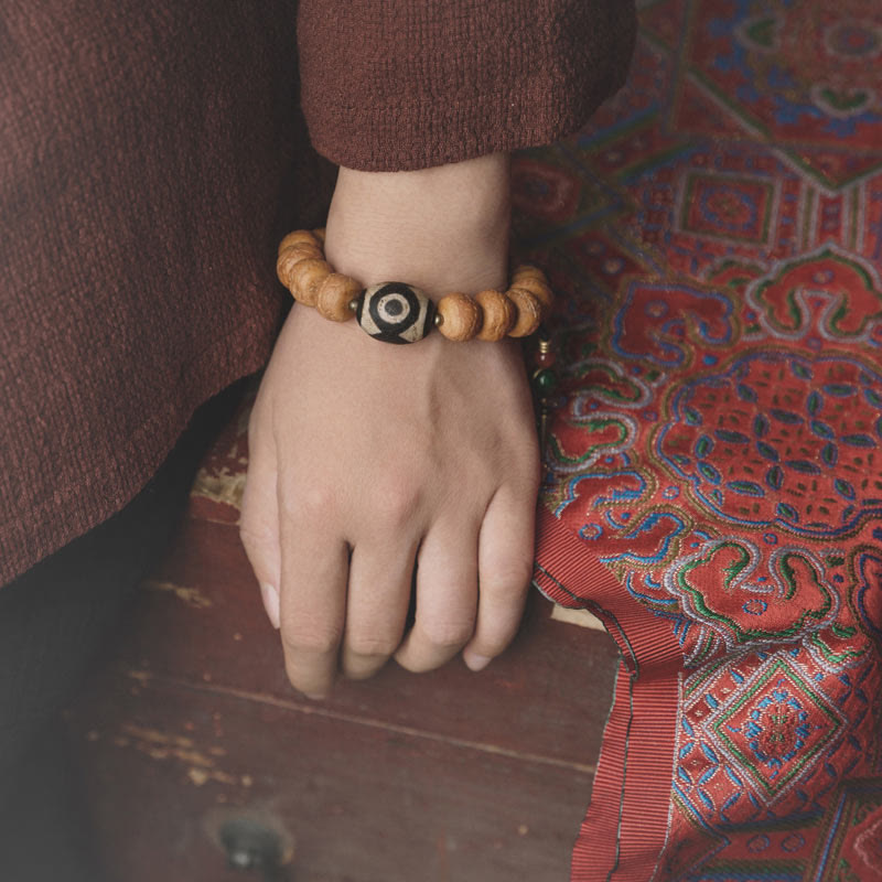 Tibet Bodhi Seed, Dzi Bead & Jade Wrist Mala with Copper Accents – Serenity Anchor