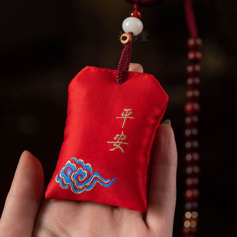 Tibetan Small Leaf Red Sandalwood Lotus Cinnabar Sachet Protection Tassel Car Hanging Decoration