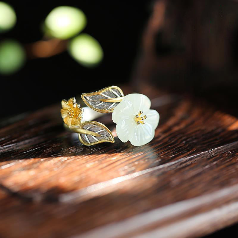 Botanical White Jade Plum Blossom Leaf 925 Silver Plated Copper Ring