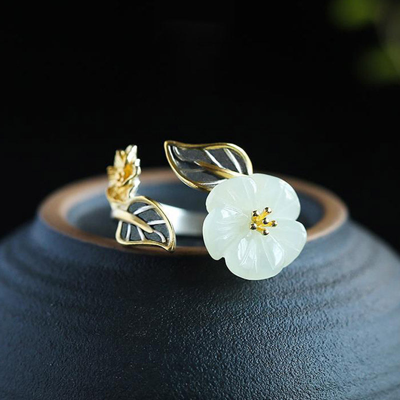 Botanical White Jade Plum Blossom Leaf 925 Silver Plated Copper Ring