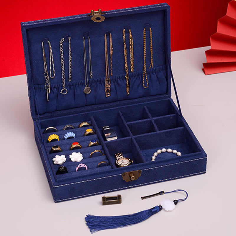Minimalist Single Layer Flannel Jewelry Organizer with Secure Lock